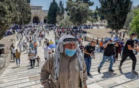 ادامه تعرض صهیونیست‌ها به مسجد الاقصی در ماه رمضان