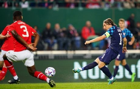 لیگ ملت‌های اروپا: دانمارک، فرانسه را برد / کروواسی، هلند و لهستان بردند و ترکیه به جزایر فارو باخت