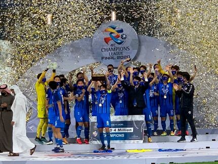 تشکر شیخ سلمان از پرسپولیس و اولسان هیوندای