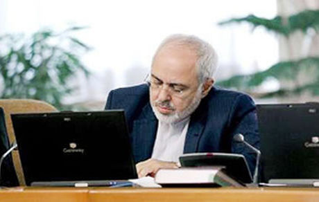 نامه ظریف در واکنش به اقدامات آمریکا برای راه‌اندازی مکانیزم ماشه