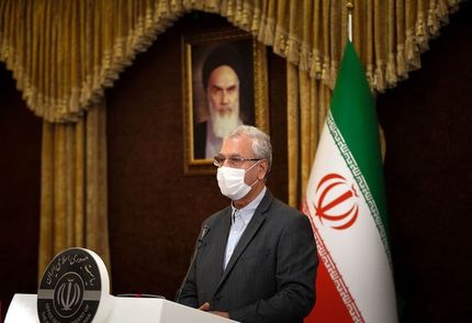 خبر ربیعی از افزایش ۲۵ درصدی حقوق کارکنان و بازنشستگان در لایحه بودجه ۱۴۰۰