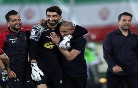 وکیل بیرانوند: پیشنهادی بیشتر از استقلال هم داده شده است