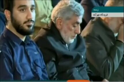 حضور سردار قاآنی در مراسم استقبال از پیکر شهید «عباس نیلفروشان»