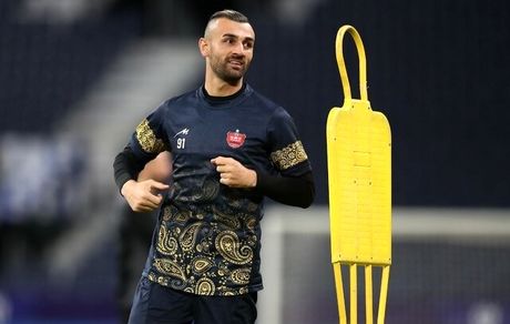 جدایی یا ماندن مهاجم ترکیه‌ای پرسپولیس با فردا موکول شد