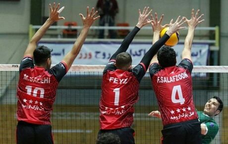 بعد از فوتبال، والیبال هم درگیر بدهی شد / باشگاه شهرداری ارومیه رکورددار بدهی در جهان