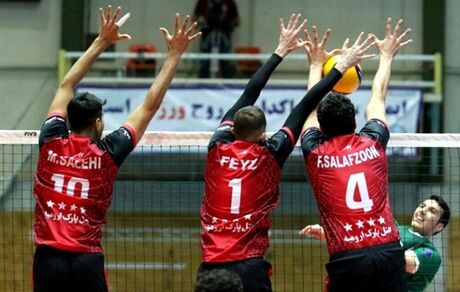 بعد از فوتبال، والیبال هم درگیر بدهی شد / باشگاه شهرداری ارومیه رکورددار بدهی در جهان