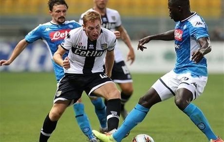 ناپولی در خانه پارما باخت 