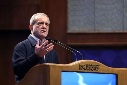 رئیس جمهور: آرزوی دشمن به سرانجام نرساندن اصلاحات است / قدر پرستاران را میدانیم