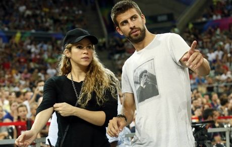 پیکه و شکیرا بطور رسمی جدا شدند