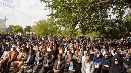 جشنواره بادام و عسل بخش بیلوار کرمانشاه برگزار شد