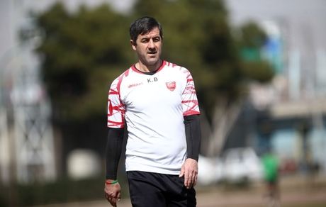 کریم باقری بدلیل کرونا، دربی را از دست داد