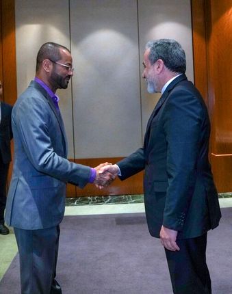 آغاز دور سوم مذاکره ایران و آمریکا با دیدار عراقچی و همتای عمانی