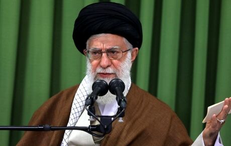 رهبر انقلاب: جنسی که مشابه داخلی دارد مطلقا از خارج وارد نشود