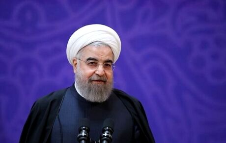 روحانی: همه وظیفه داریم مشکلات کشور را کاهش دهیم