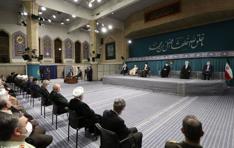 ایستادیم و پیش رفتیم؛ غلط میکند کسی فکر کندن درخت تناور جمهوری اسلامی را هم بکند