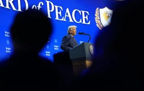 ترامپ: سرنوشت ایران تا ۱۰ روز آینده مشخص می‌شود / حل‌وفصل نهمین جنگ در راه است