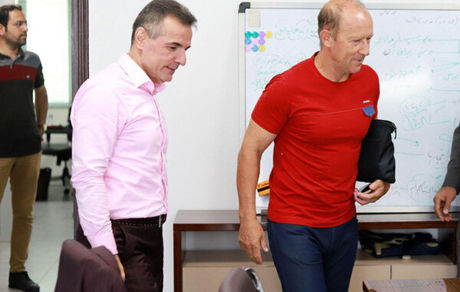 در جلسه امروز سرمربی و مدیرعامل پرسپولیس چه گذشت؟