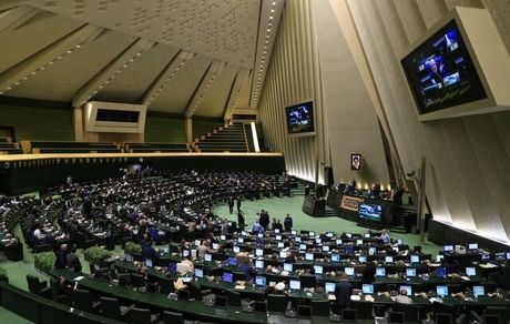 اعلام وصول سوال مجلسی‌ها از وزرای ورزش و ارتباطات