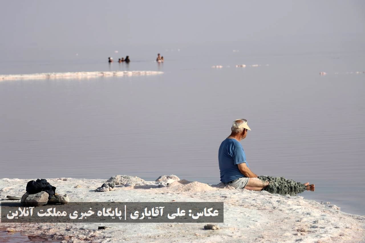 روزهای غمناک و کم آب دریاچه ارومیه