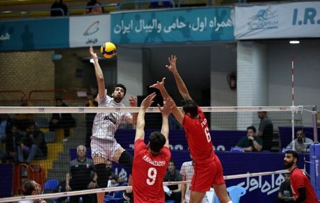 لیگ برتر والیبال: شهرداری ارومیه آخرین تیم راه‌یافته به پلی آف لقب گرفت / سایپا بازی نکرد