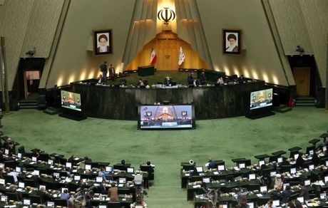 مجلس آماده تصویب قوانین برای آنلاین شدن صفر تا صد خدمات بانکی