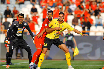 دومین شکست پرسپولیس در لیگ نوزدهم/ سپاهان صدرنشین شد