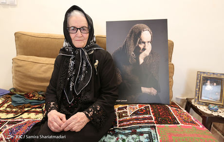 
آخرین خبر از وضعیت جسمانی ملکه رنجبر
