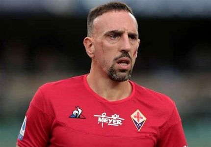 حریف استقلال به دنبال فرانک ریبری ستاره فرانسوی