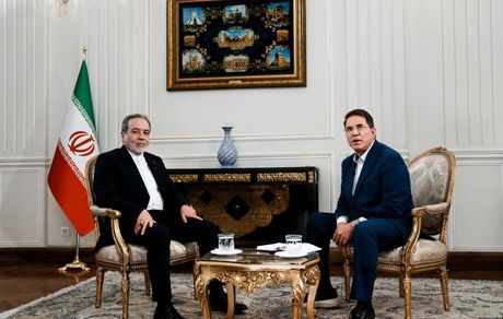 عراقچی: مشکل ما سیاست‌های آمریکاست نه مردمش / برنامه هسته‌ای ایران را نمی‌توان با بمباران نابود کرد