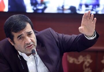 وزیر ورزش: استرالیا، بانوان فوتبالیست ایرانی را ربود / آغوش وطن باز است