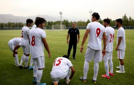 وعده معرفی سرمربی تیم ملی امید تا پایان فروردین
