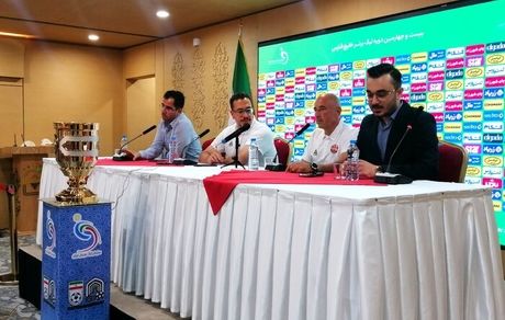 مربی تراکتور: بدنبال تکرار قهرمانی هستیم / آماده شروع دیدار با استقلال هستیم
