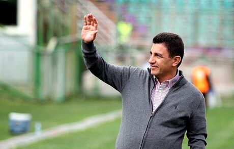 قلعه‌نویی بعد از بازی با پرسپولیس سرمربی استقلال می‌شود؟