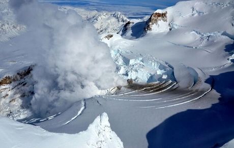 جان باختن پنج کوهنورد آلمانی در پی سقوط بهمن در منطقه آلپ ایتالیا