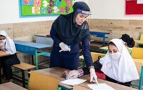 شرایط بازگشایی مدارس دارای ۳۰۰ دانش آموز و بالاتر در آبانماه