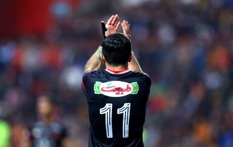 هافبک ارومیه‌ای پرسپولیس توافقی جدا شد