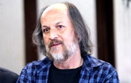 بازیگر سرشناس سینما و تلویزیون، سکته کرد