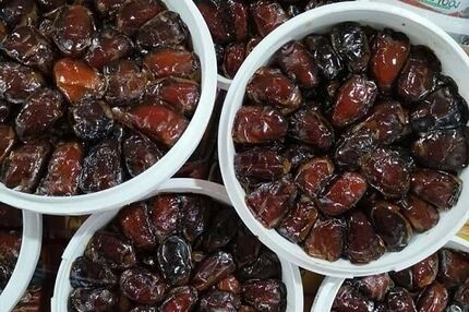 ذخیره‌سازی ۹۰۰ تن خرما برای ماه رمضان