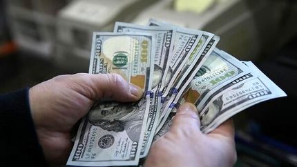دلار بدون تغییر؛ کاهش نرخ رسمی پوند و یورو