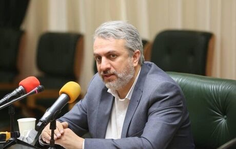 تعرفه واردات خودروهای اقتصادی پایین است/احتمال از سرگیری تولید تندر ۹۰ با قطعات روسی