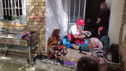 آپارتمان ۳ طبقه در مینودشت منفجر شد / ۱۴ نفر مصدوم شدند