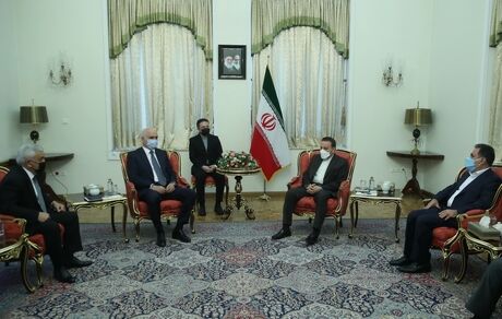 ایران و جمهوری آذربایجان، روابط مستحکمی دارند / تاکید بر تسریع در عملیاتی شدن پروژه‌های مشترک دو طرف