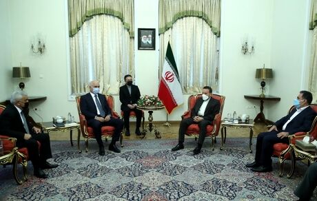 ایران و جمهوری آذربایجان، روابط مستحکمی دارند / تاکید بر تسریع در عملیاتی شدن پروژه‌های مشترک دو طرف