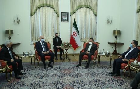 ایران و جمهوری آذربایجان، روابط مستحکمی دارند / تاکید بر تسریع در عملیاتی شدن پروژه‌های مشترک دو طرف
