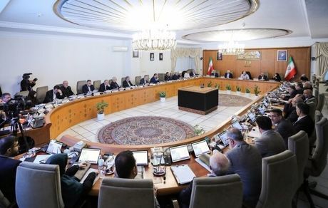 رئیس جمهور: نباید پست و مقام مبنای دریافت حقوق باشد