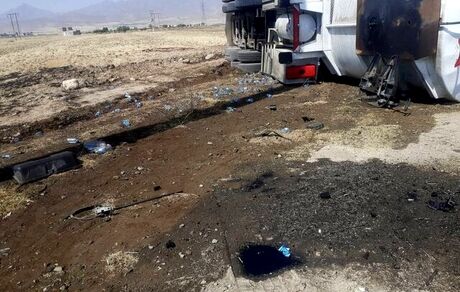 واژگونی تانکر حامل گازوئیل در جاده قروه همدان
