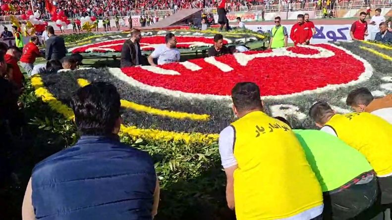 جشن قهرمانی باشکوه ولی نیمه تمام تیم فوتبال تراکتور