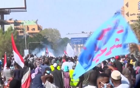 تظاهرات صدها هزار نفری در سودان