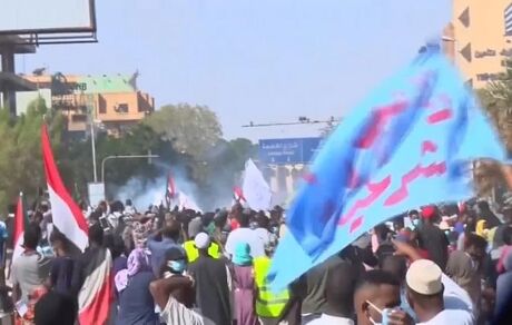 تظاهرات صدها هزار نفری در سودان