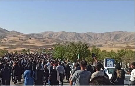 مراسم خاکسپاری مهسا امینی برگزار شد